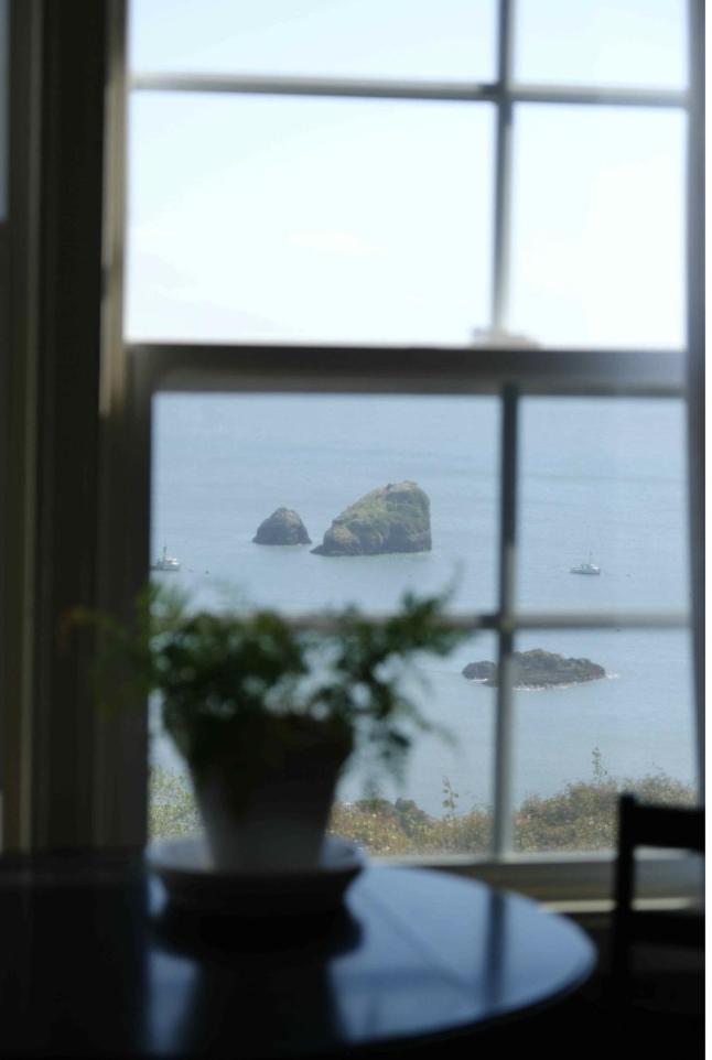 Bay *